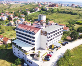Отель Hotel International Prishtina & Spa  Priština